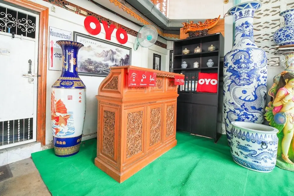 Саттахип: OYO 654 Samanmit Inn Hotel