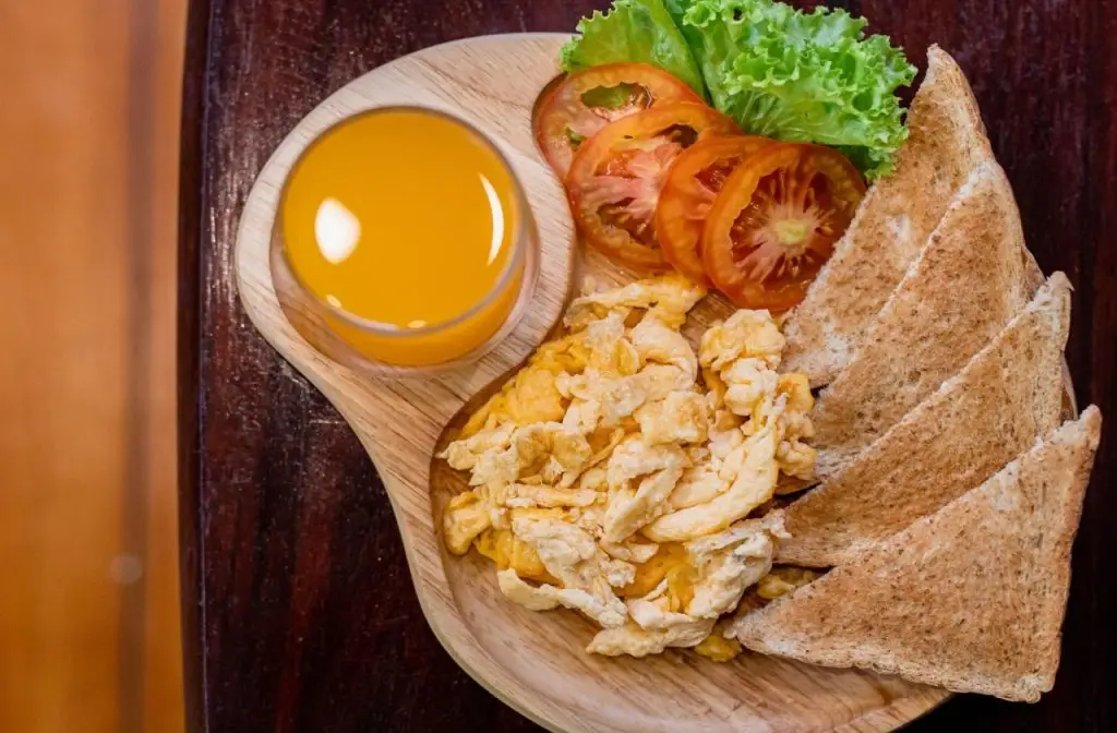 Бангкок: The Alley Hostel & Bistro