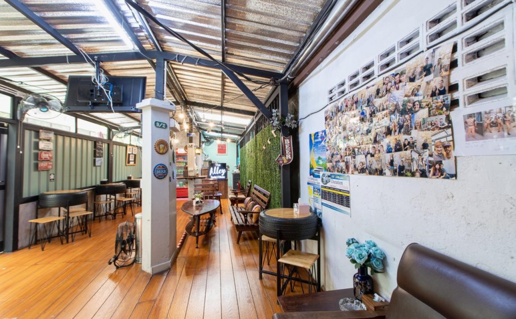 The Alley Hostel & Bistro — фото 1