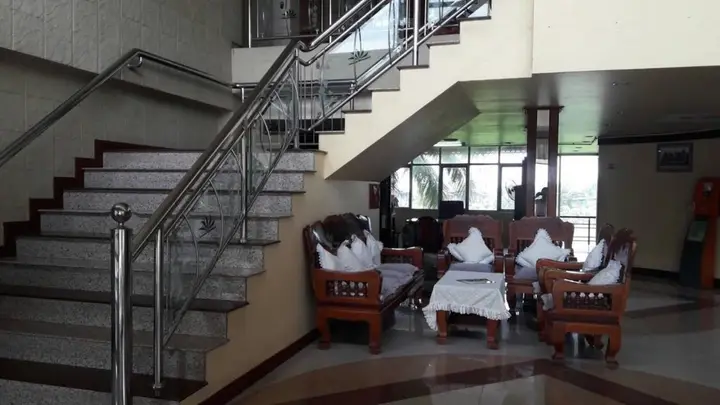 Лопбури: Rawanda Resort Hotel