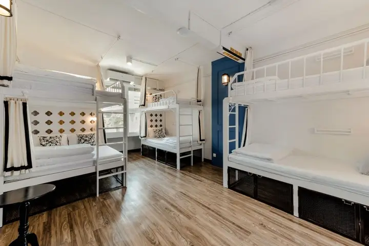 Бангкок: The Quarter Bangkok Poshtel & Coworking - Hostel