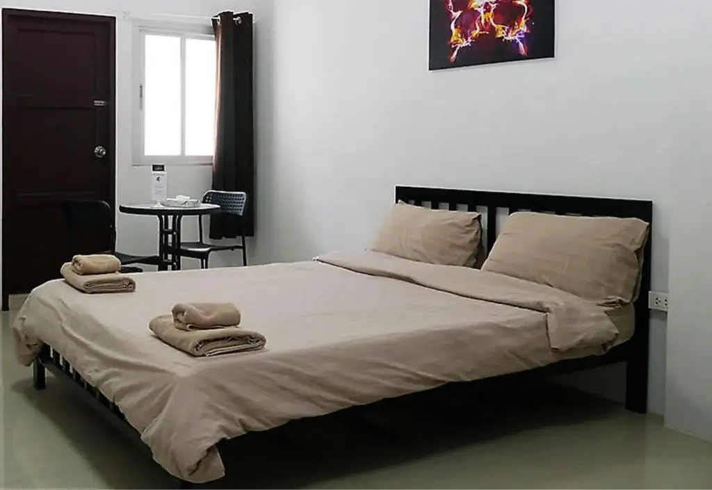 Бангкок: Baan Mai Guest House