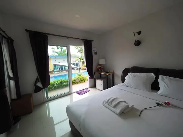 Сураттхани: Nai C Resort