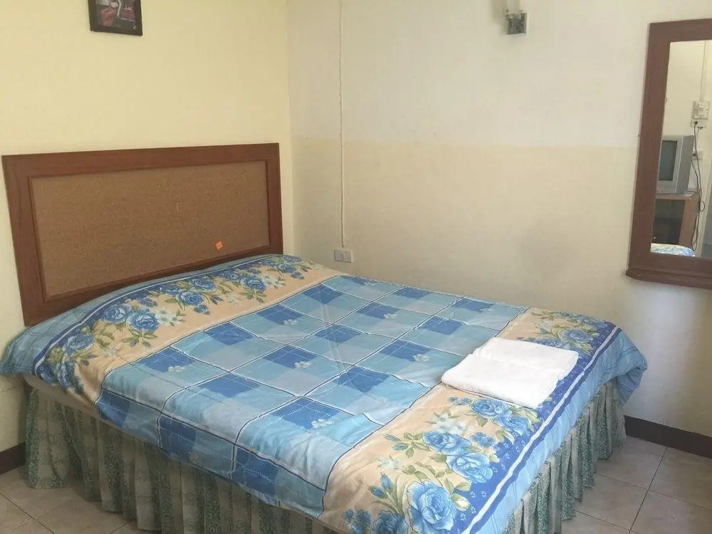 Паттайя: Chantorn Jomtien Guesthouse 1