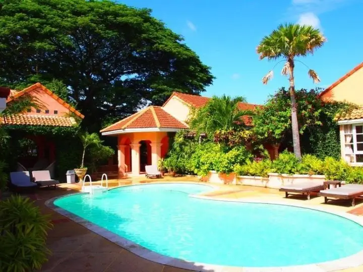 Хуахин: Baan Rajdamnern Hua Hin
