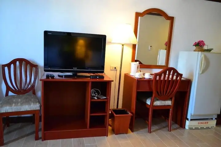 Кхэм Сон: Lom Sak Nattirat Hotel