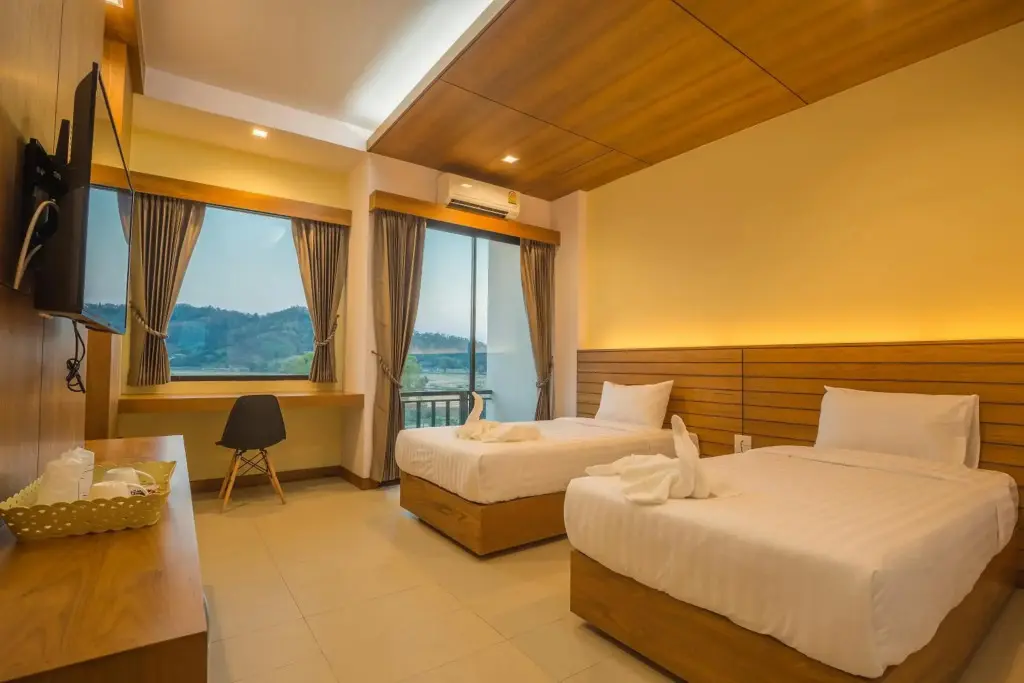 Тхоэнг: Sann View Hotel