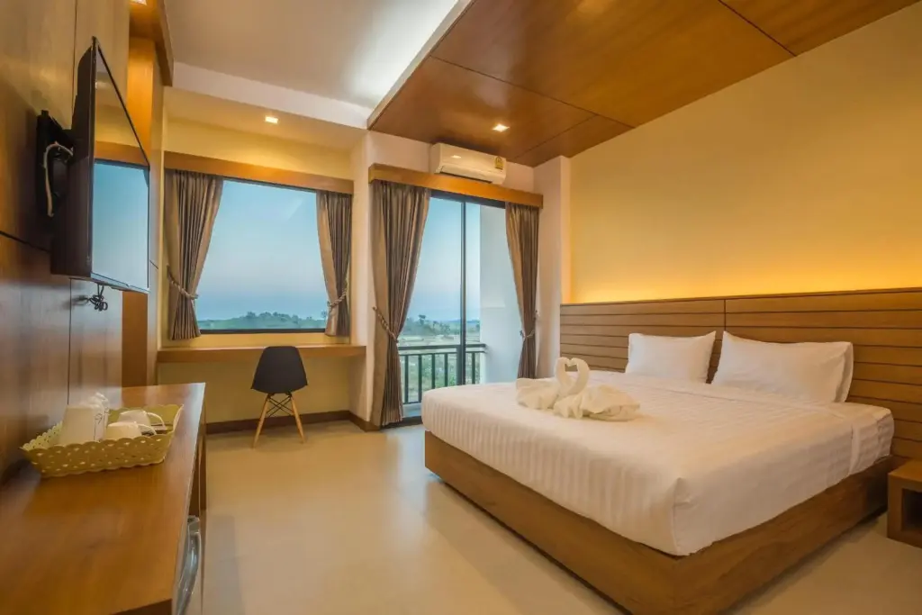 Тхоэнг: Sann View Hotel