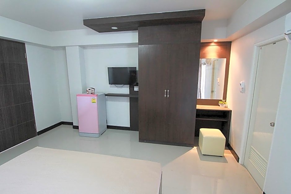 Канчанабури: Milano Place