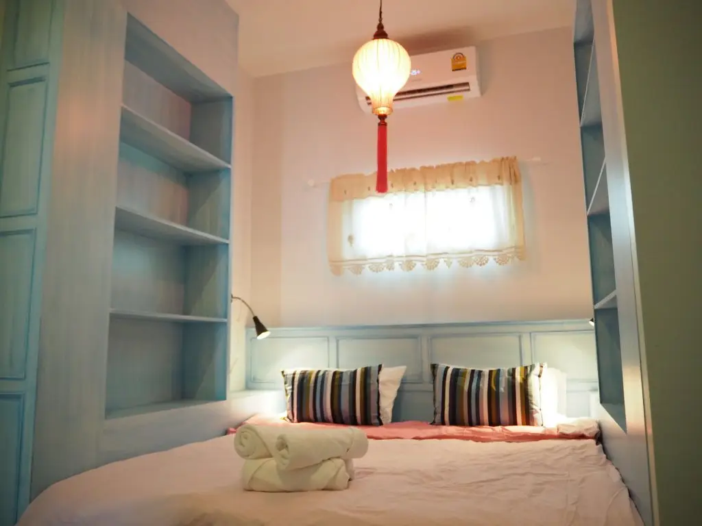 Тхаланг: The Luna Hostel
