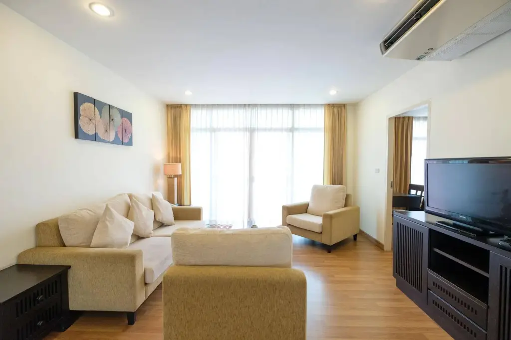 Бангкок: Chadvara Residence