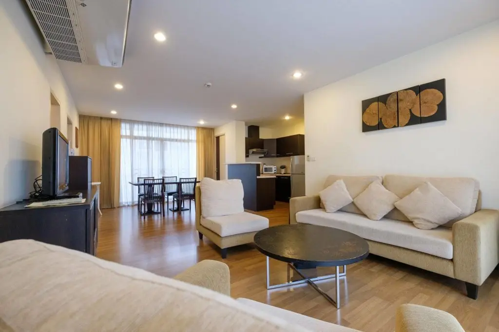 Бангкок: Chadvara Residence