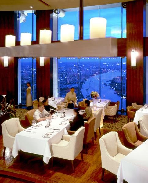 Бангкок: Tower Club at Lebua