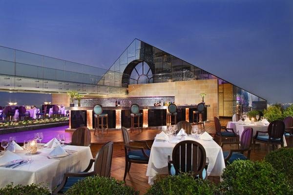 Бангкок: Tower Club at Lebua
