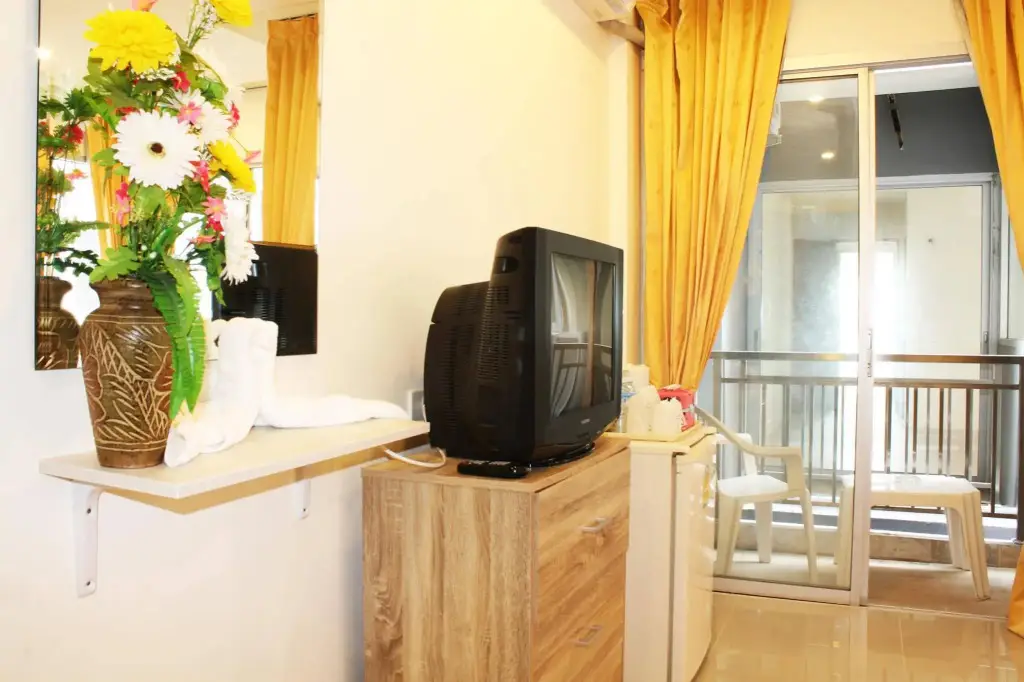 Кату: Patong at Inn