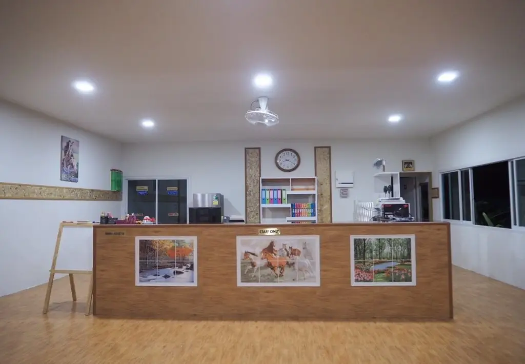 Пхукет: At Night Airport Resort