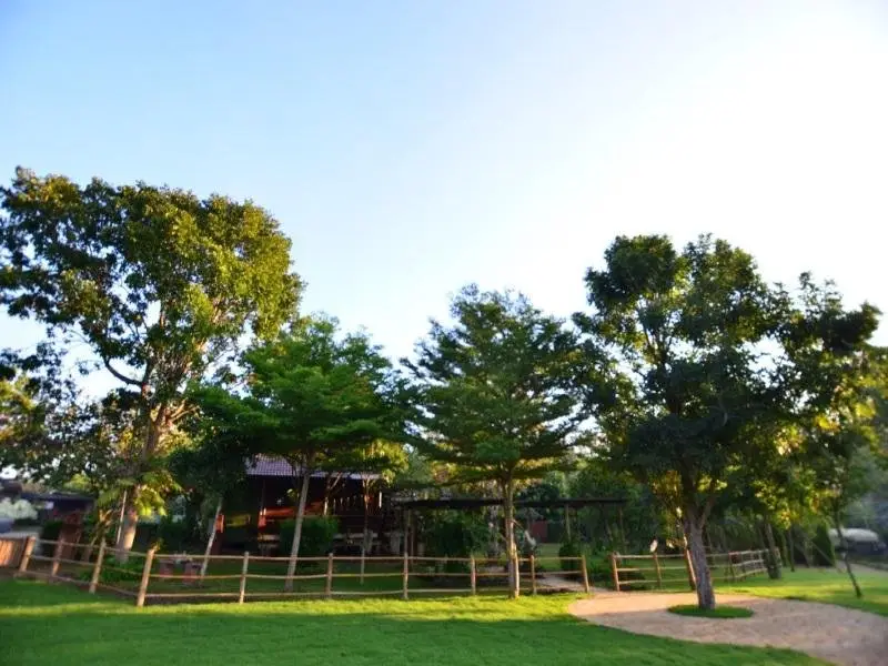 Пак-Чонг: Isaree Secret Garden