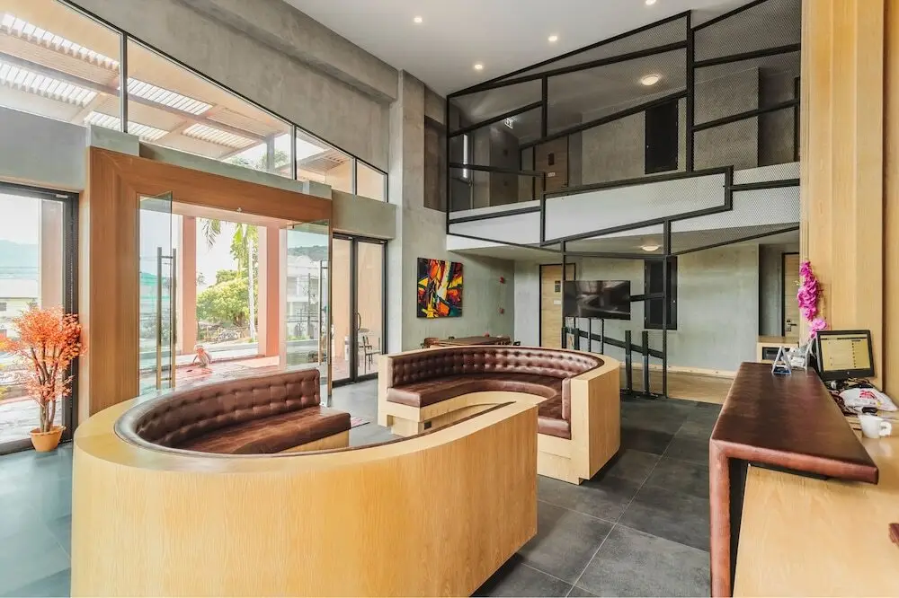 Муанг: Condo in Nai Harn in ReLife 15-123-210