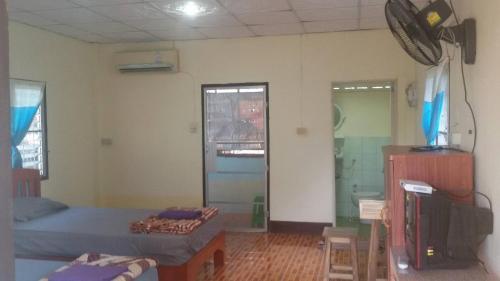 Чом-Тонг: Baan Suan Kittikorn