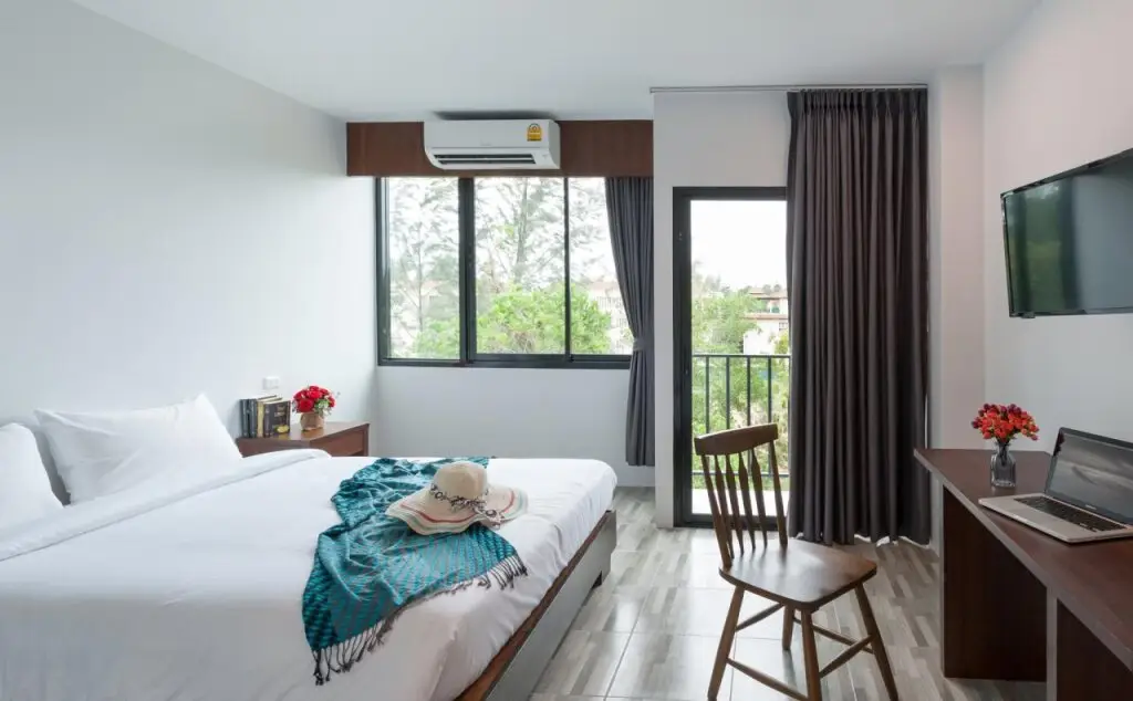 Тхаланг: The Sixteenth Surin Beach Hotel