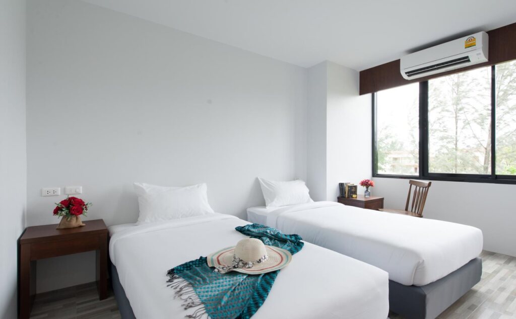 Тхаланг: The Sixteenth Surin Beach Hotel