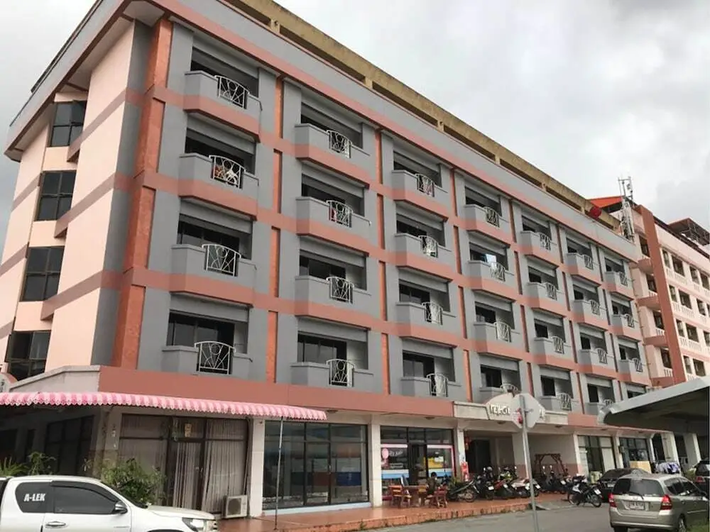 Хатъяй: Kritsadanakorn Mansion
