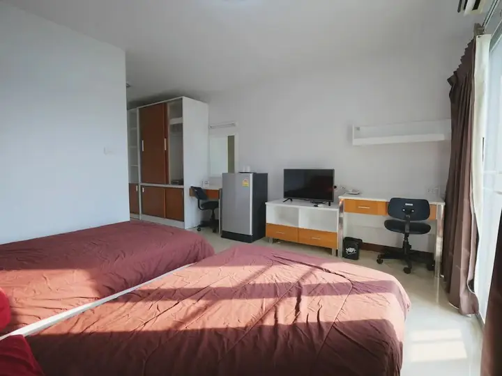 Бангтхорат: Taweesuk Residence