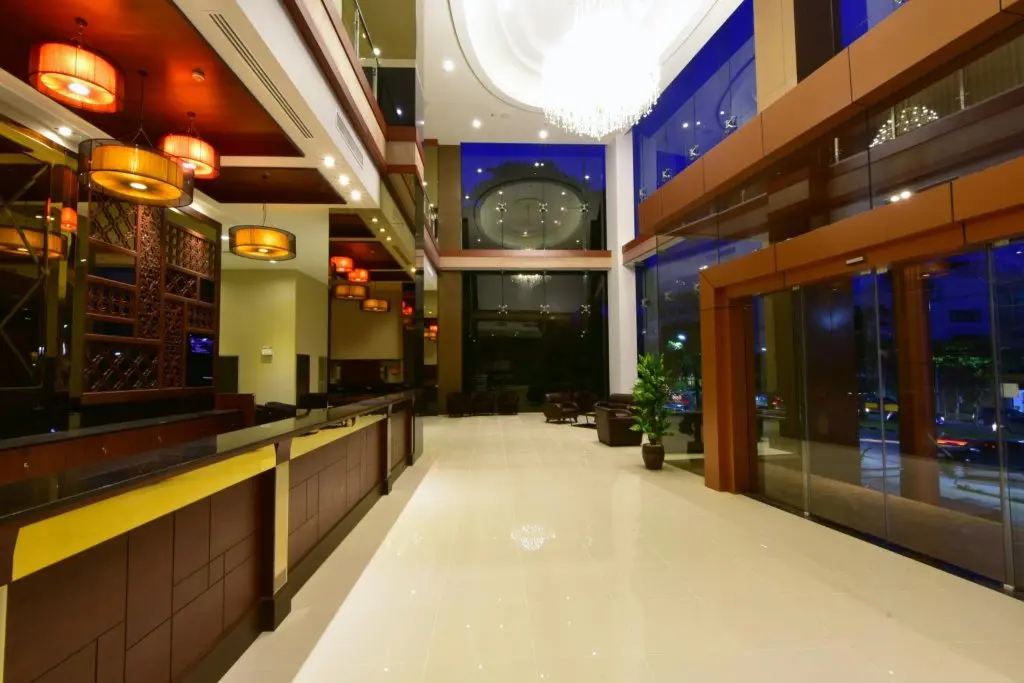 Хатъяй: Siam Oriental Hotel