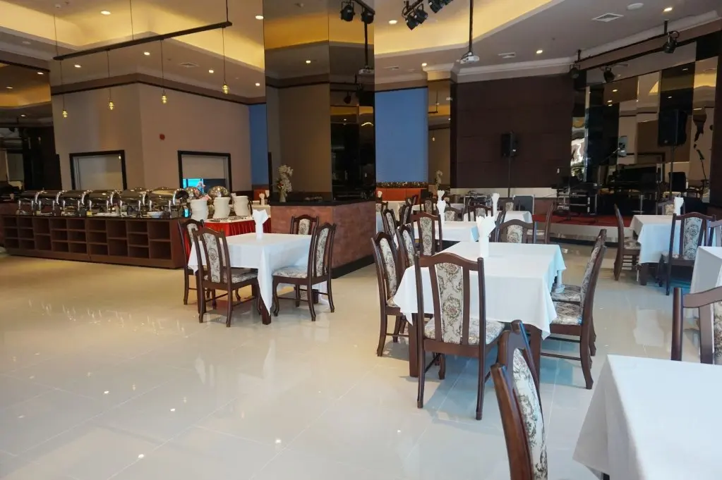 Хатъяй: Siam Oriental Hotel