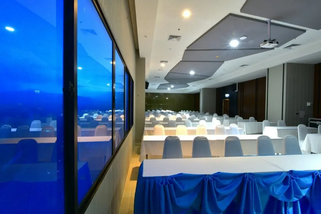 Хатъяй: Siam Oriental Hotel
