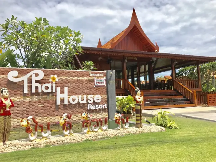 Пранбури : Thai House Hua Hin