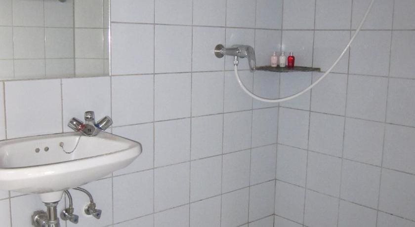 Паи: XPAI Guesthouse