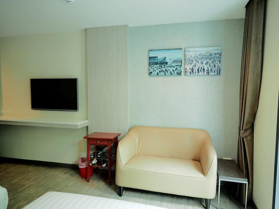 Бангкок: Bbhouse Khlongtan