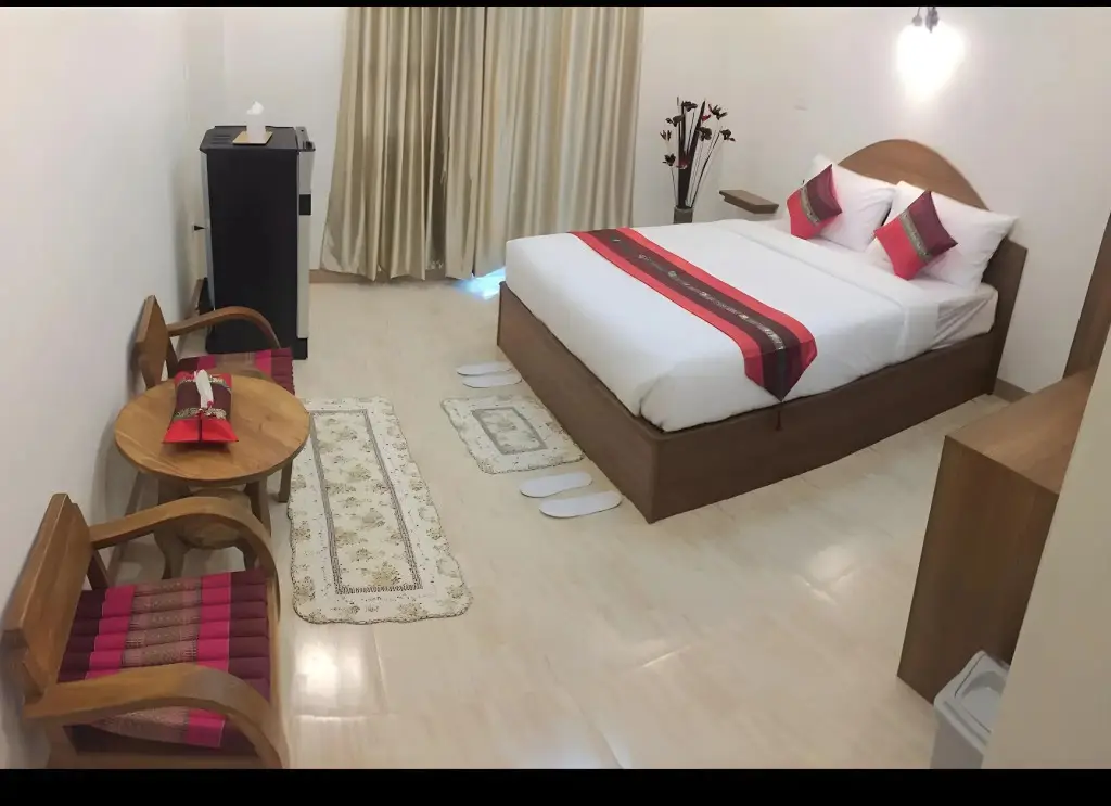 Мей-Сот: Maesot Siri Hotel