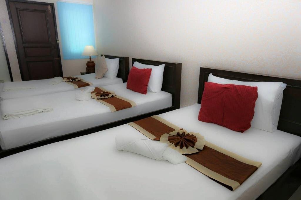 Саттахип: J L Residence Hotel