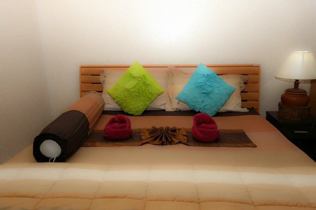 Саттахип: J L Residence Hotel