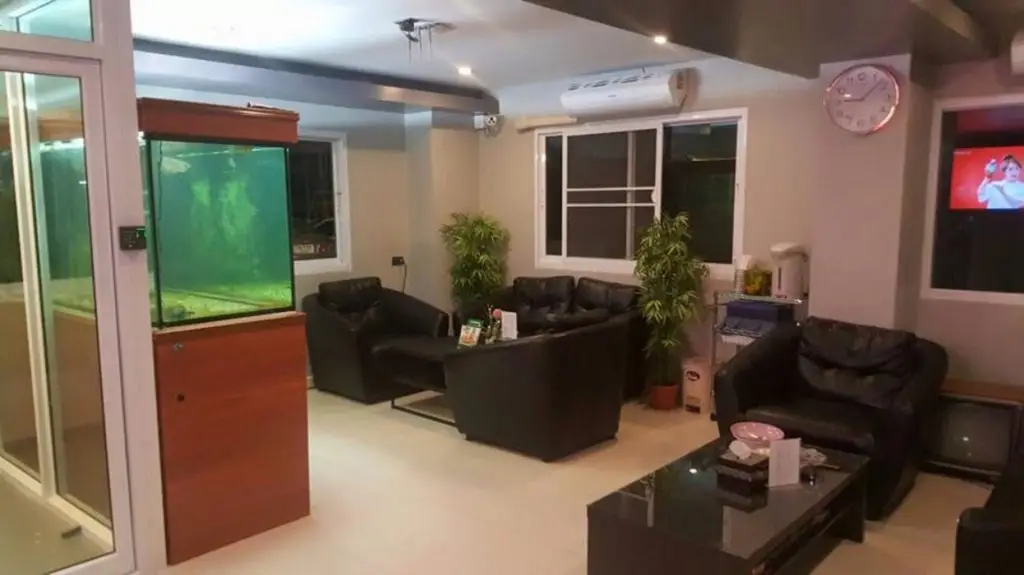 Кхлонг-Янг: Kun Hostel