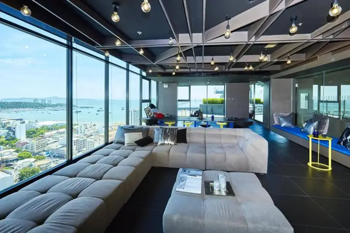 Паттайя: Pattaya Central Sea View Pool Suite