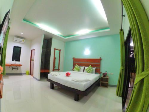 Ланта: Reenaa lanta Resort