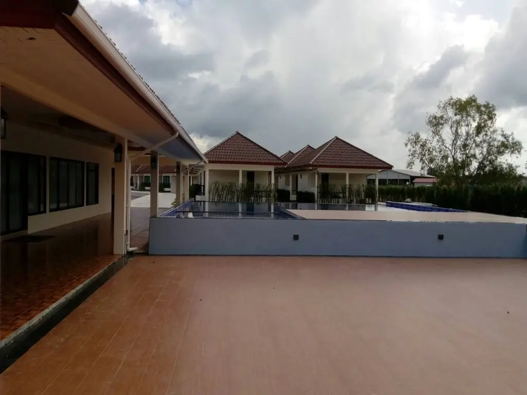 Столичный район Чантхабури: Sranrom resort