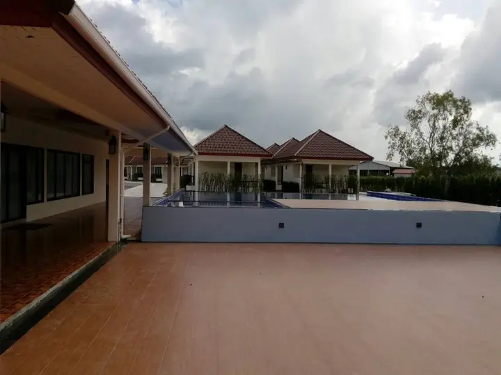 Столичный район Чантхабури: Sranrom resort