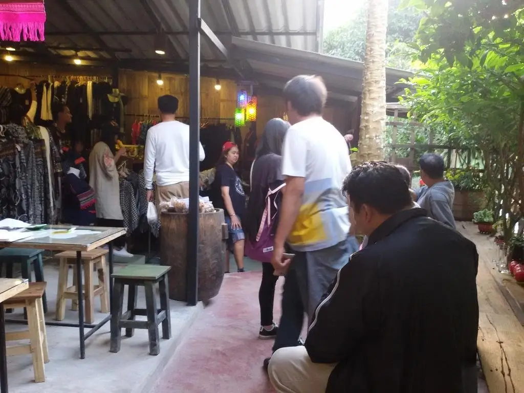 Мае-Он: 清迈湄康蓬胡安伯格哈格酒店(Maekampong Huean Bog Hug Chiangmai)