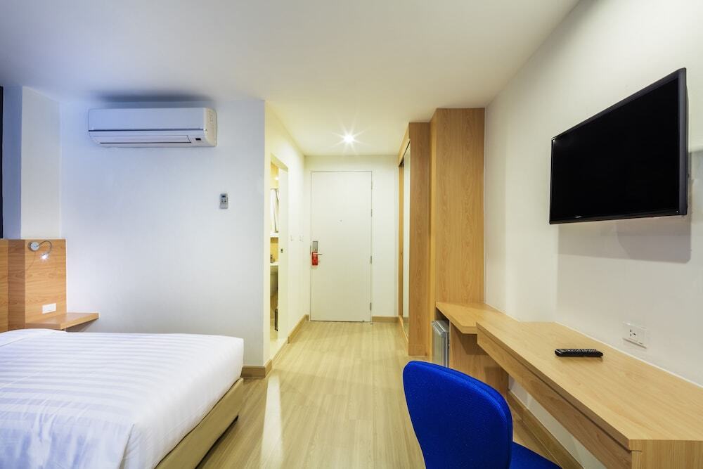 Бангкок: Solo Express Sukhumvit 81