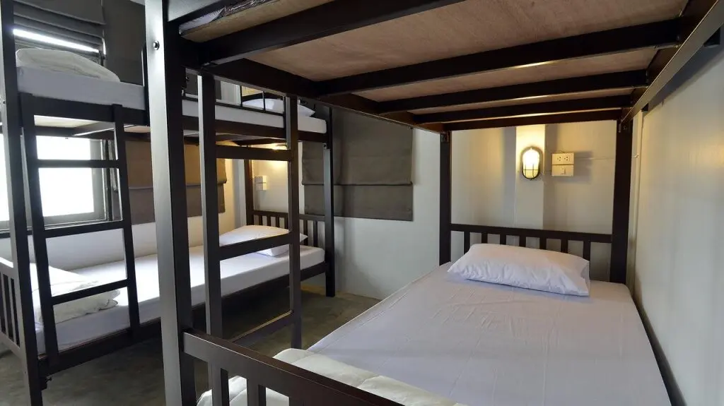 Бангкок: Some Rest Hostel Khao San