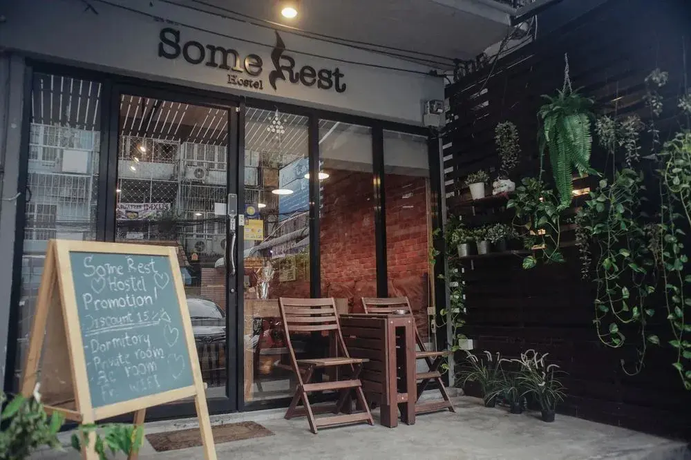 Бангкок: Some Rest Hostel Khao San