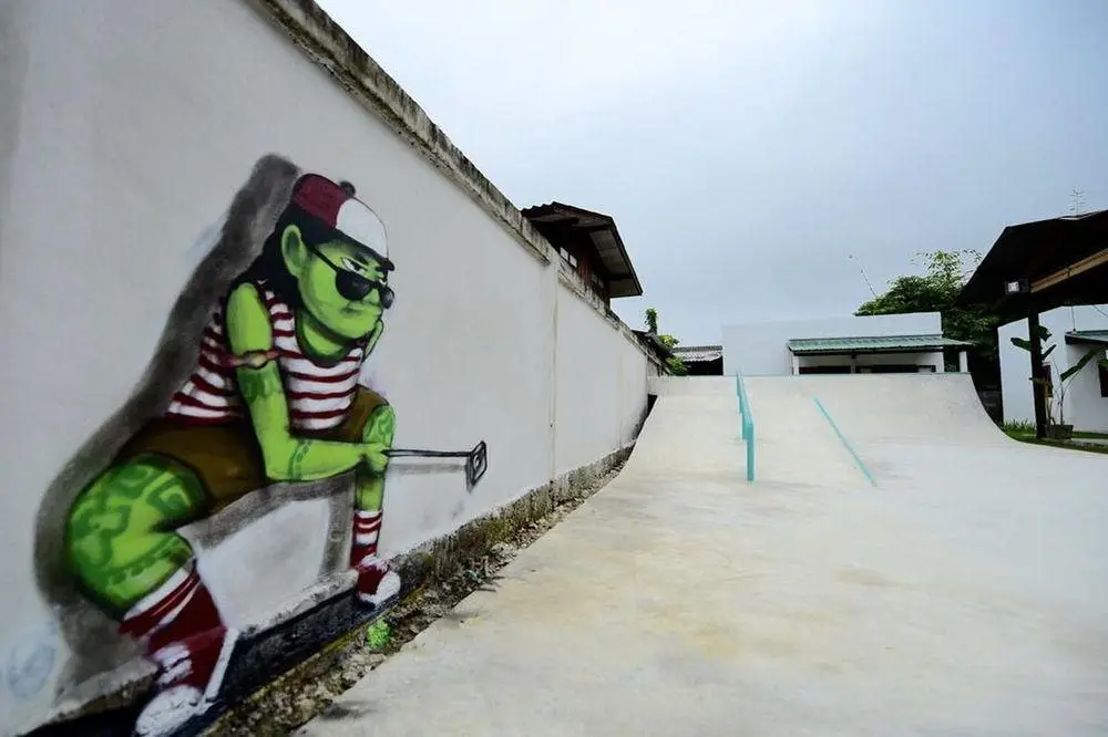 Паи: Green Hostel and Skate Park