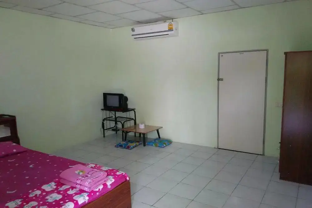Онг Кхрак: Suansuppachok Inn