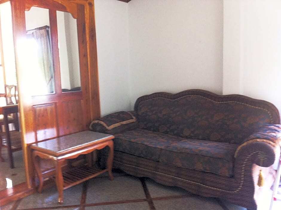 Удонтхани: Lertparsert House