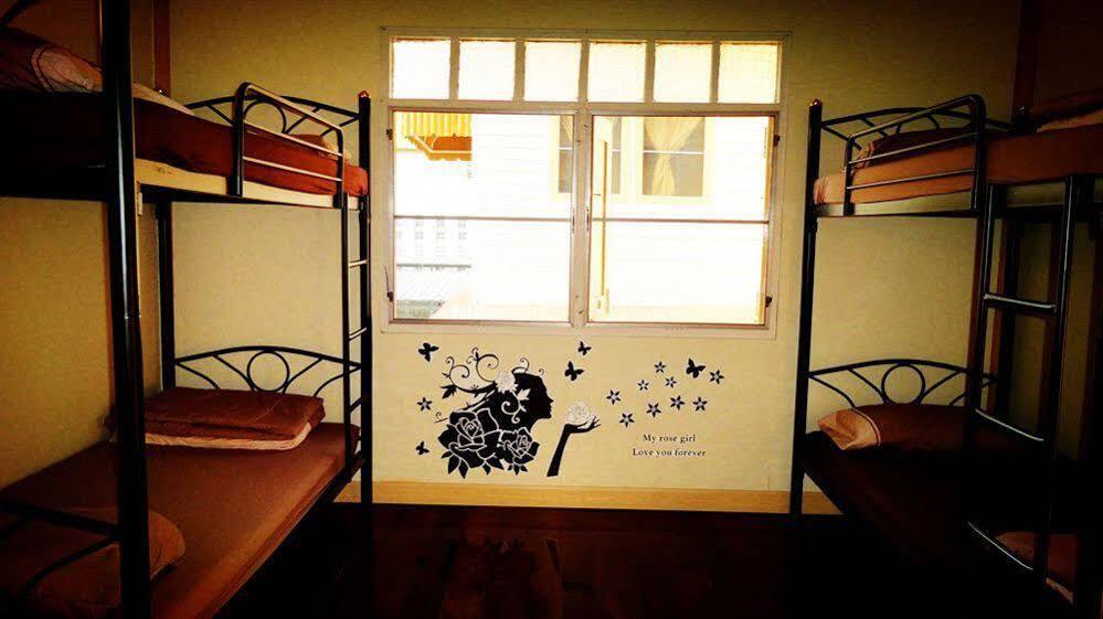 Бангкок: Baan Sathorn Backpacker Hostel