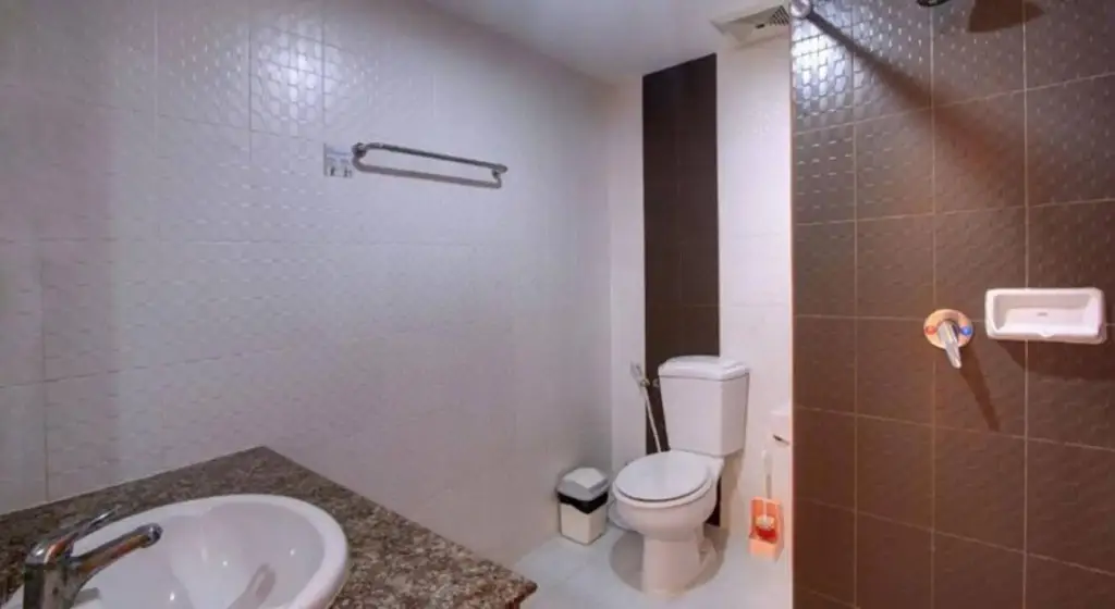 Кату: The Galiness Backpacker Hostel Patong